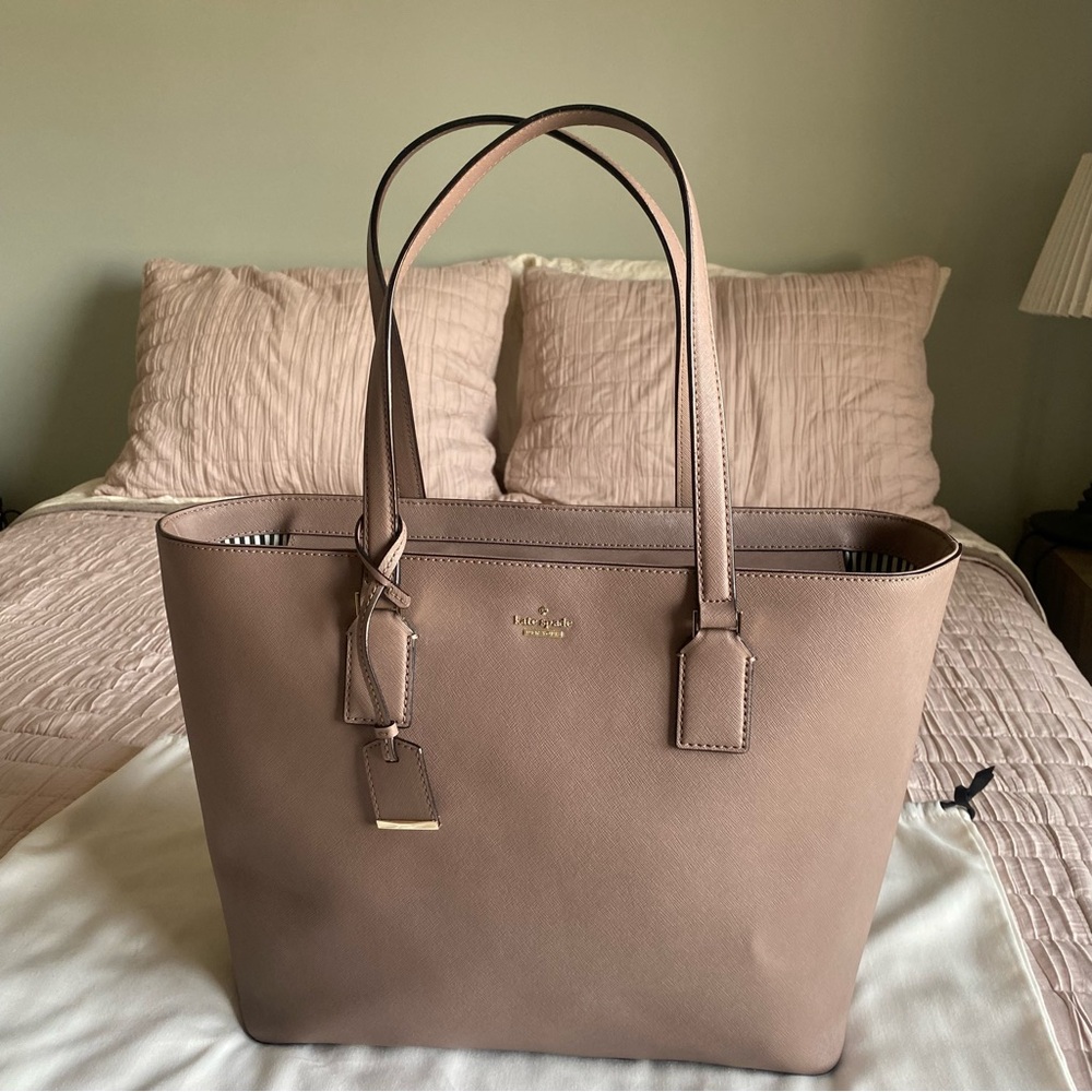 Kate Spade Cameron Street Medium Harmony - Excellent Condition